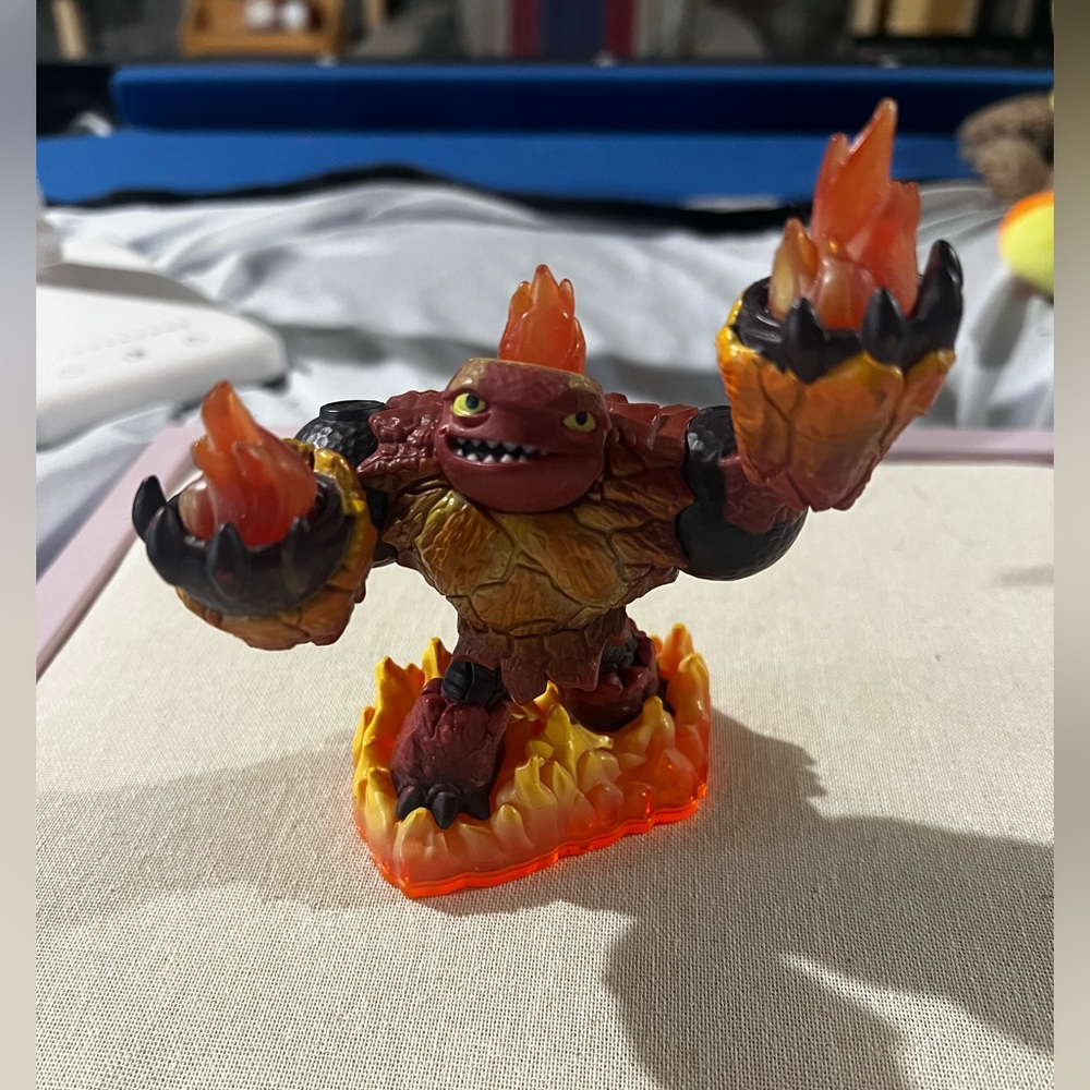 Skylanders Giants HOT HEAD Video Game Figure by Activision 2012